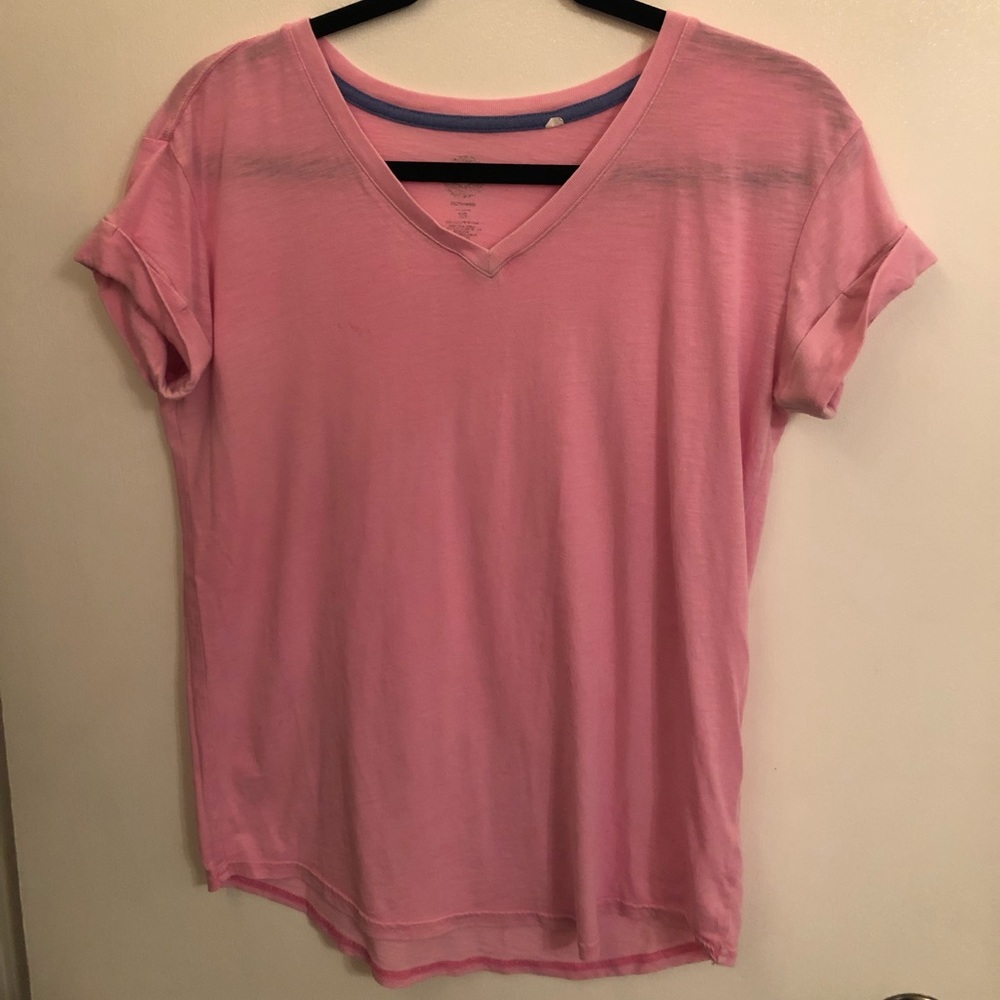 pink short sleeve T shirt